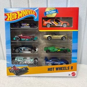 Hot Wheels 8 Assorted Car Set of 8 Gift‎ Pack NEW